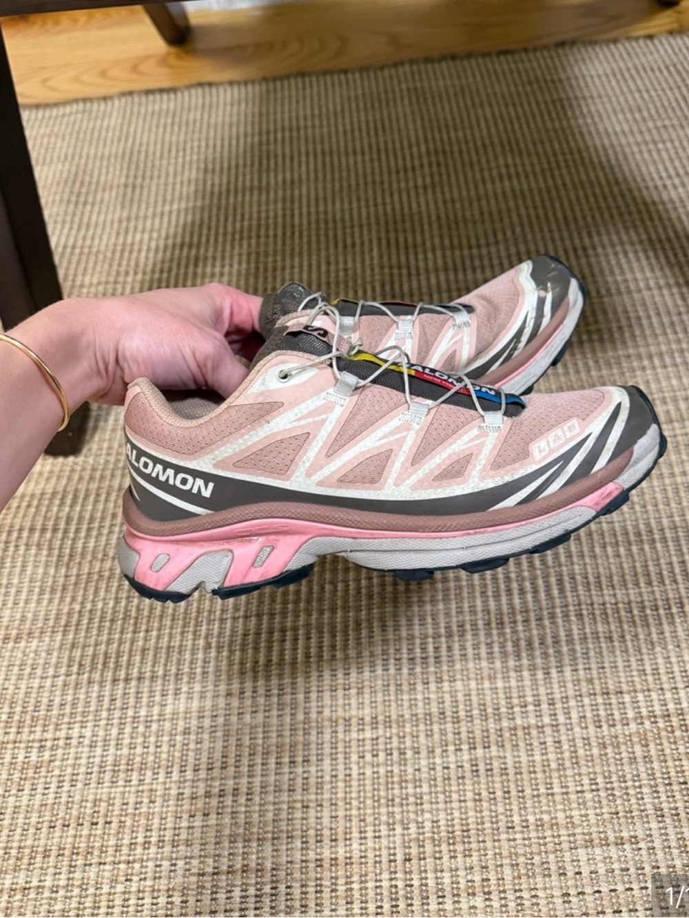 Pink Salomon XT-6